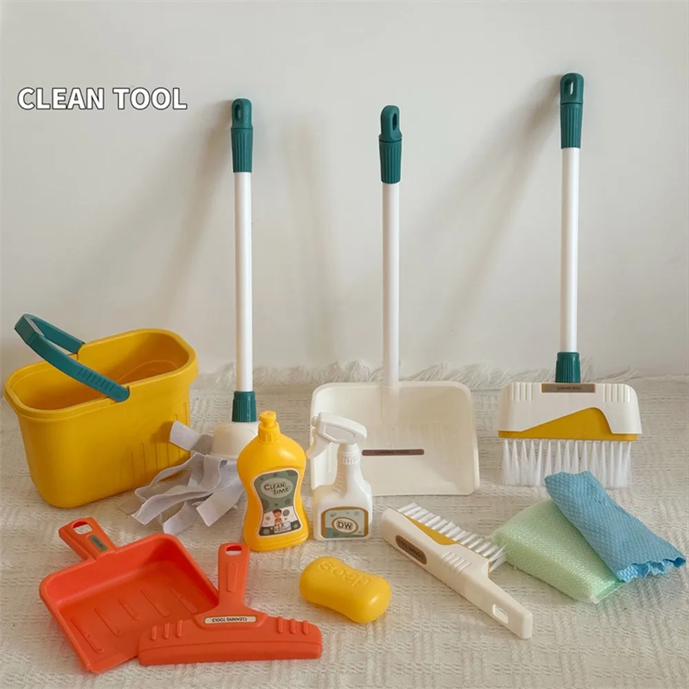 Kids Outdoor Broom - 12 ピース/セット子供用クリーニングセット家事用品キットちりとりほうきバケツモップクリーニングセットままごとのおもちゃ男の子と女の子用
