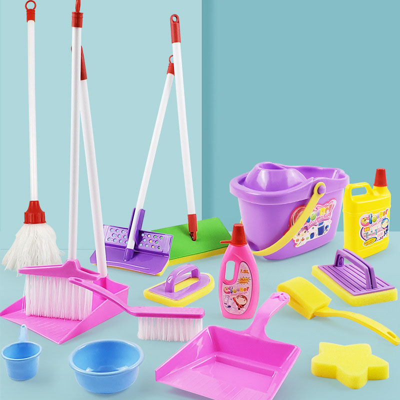 Kids Outdoor Broom - シミュレーションされた子供の掃除おもちゃ,ふり遊び,掃除セット,ダスター付きほうき,ブラシ,スクレーパー,子供用ツール